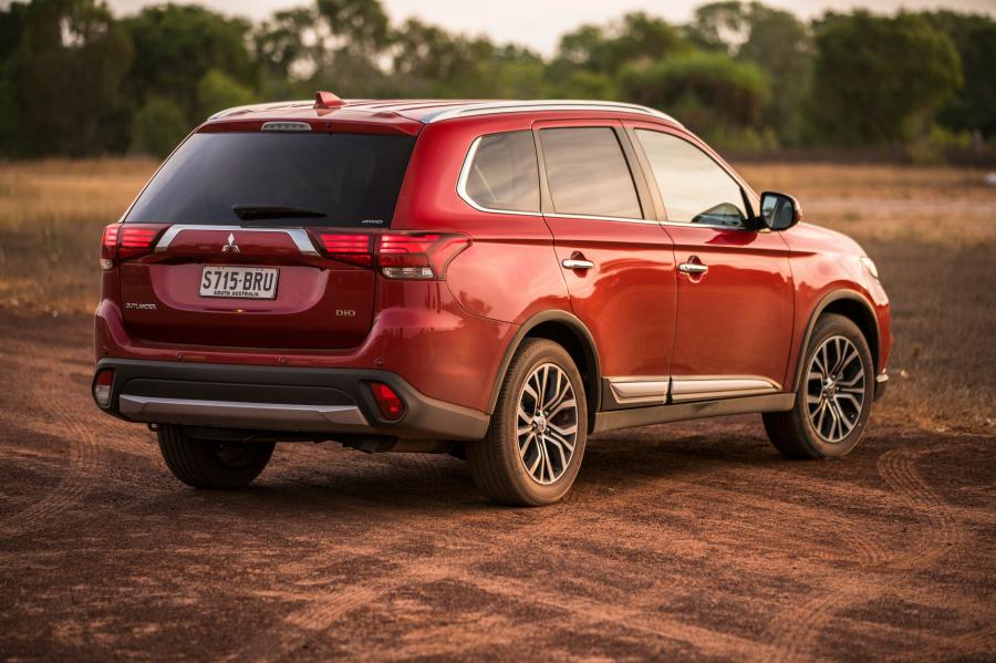  Mitsubishi Outlander 2015 года  (AU) (фото 9 из 40)